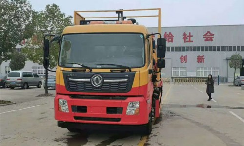 15立方東風(fēng)天錦清洗吸污車(chē) 