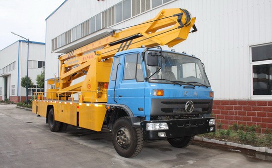 東風153 22米高空作業(yè)車  